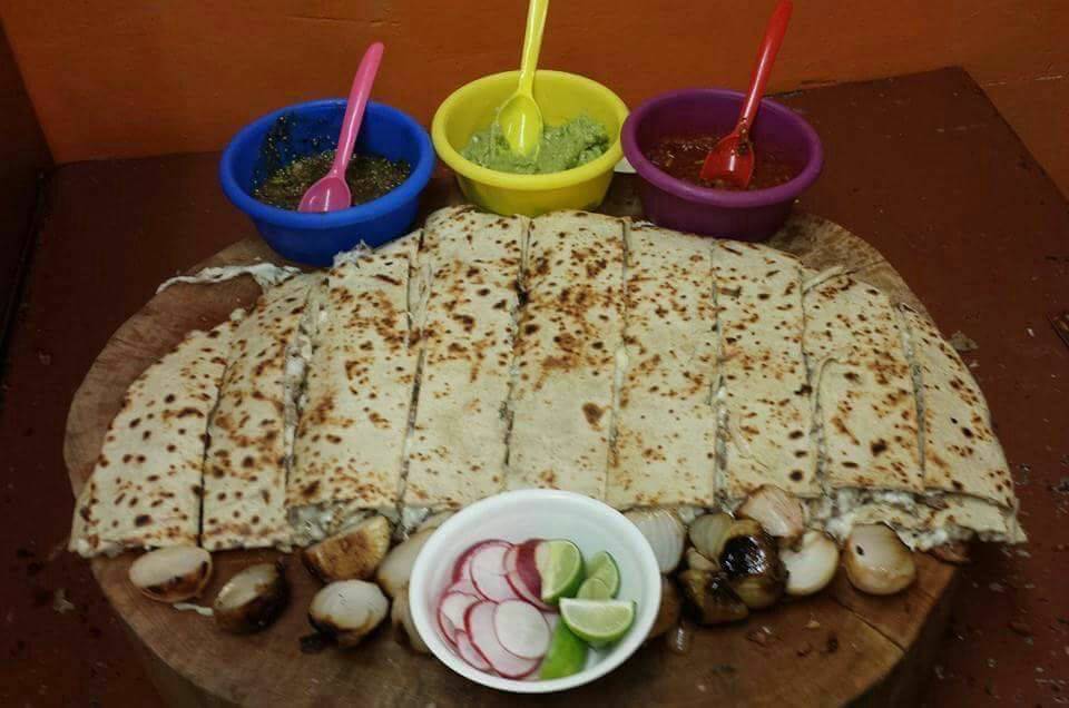 Chavindecas Rossy De Apatzingan | restaurant | 4230 Monterey Rd, San Jose, CA 95111, USA | 4083003755 OR +1 408-300-3755