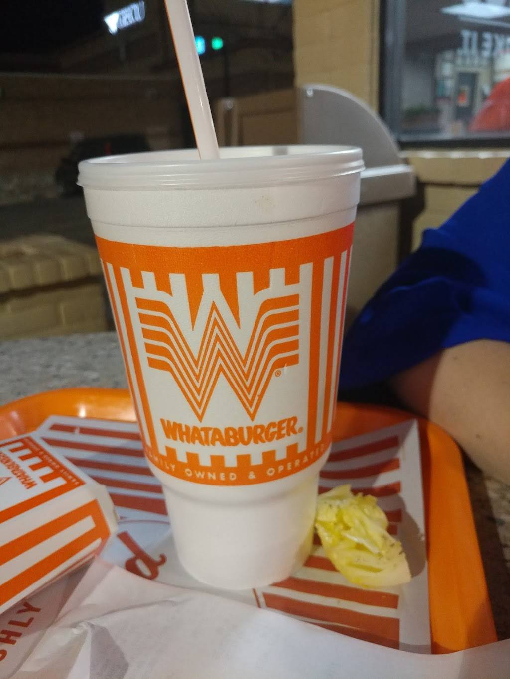 Whataburger | restaurant | 2201 N Mesa St, El Paso, TX 79902, USA | 9155338338 OR +1 915-533-8338