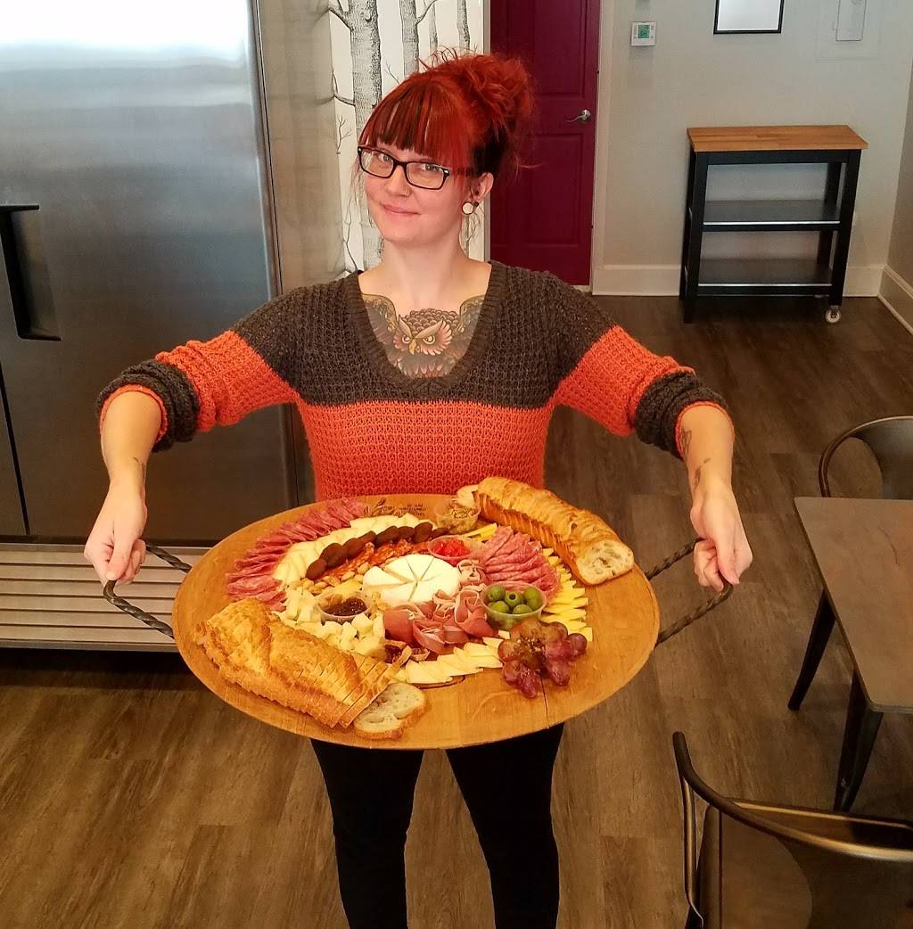 Share: Cheesebar | restaurant | 6105 Ridge Ave, Cincinnati, OH 45213, USA | 5133513063 OR +1 513-351-3063