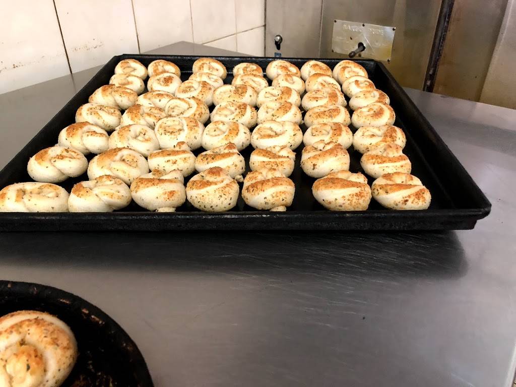 Moses Pizza | restaurant | 109-01 Guy R Brewer Blvd, Jamaica, NY 11433, USA | 7185262779 OR +1 718-526-2779