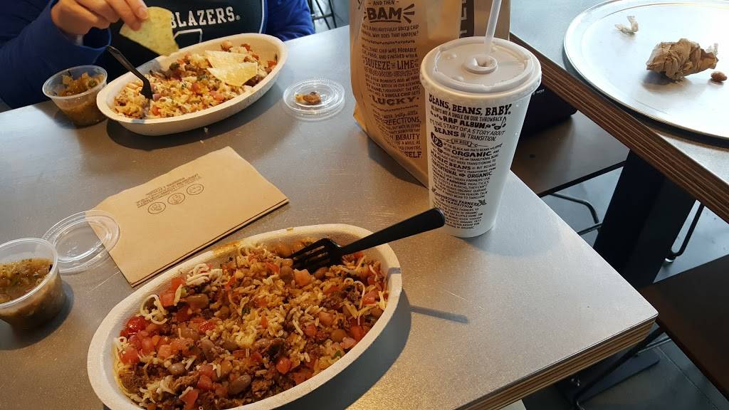 Chipotle Mexican Grill | restaurant | 1031 Montgomery Hwy Ste 111, Vestavia Hills, AL 35216, USA | 2058231053 OR +1 205-823-1053