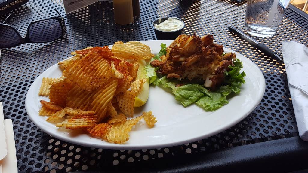 Blue Bird Inn | restaurant | 2387 Cornwall Rd, Lebanon, PA 17042, USA | 7172733000 OR +1 717-273-3000