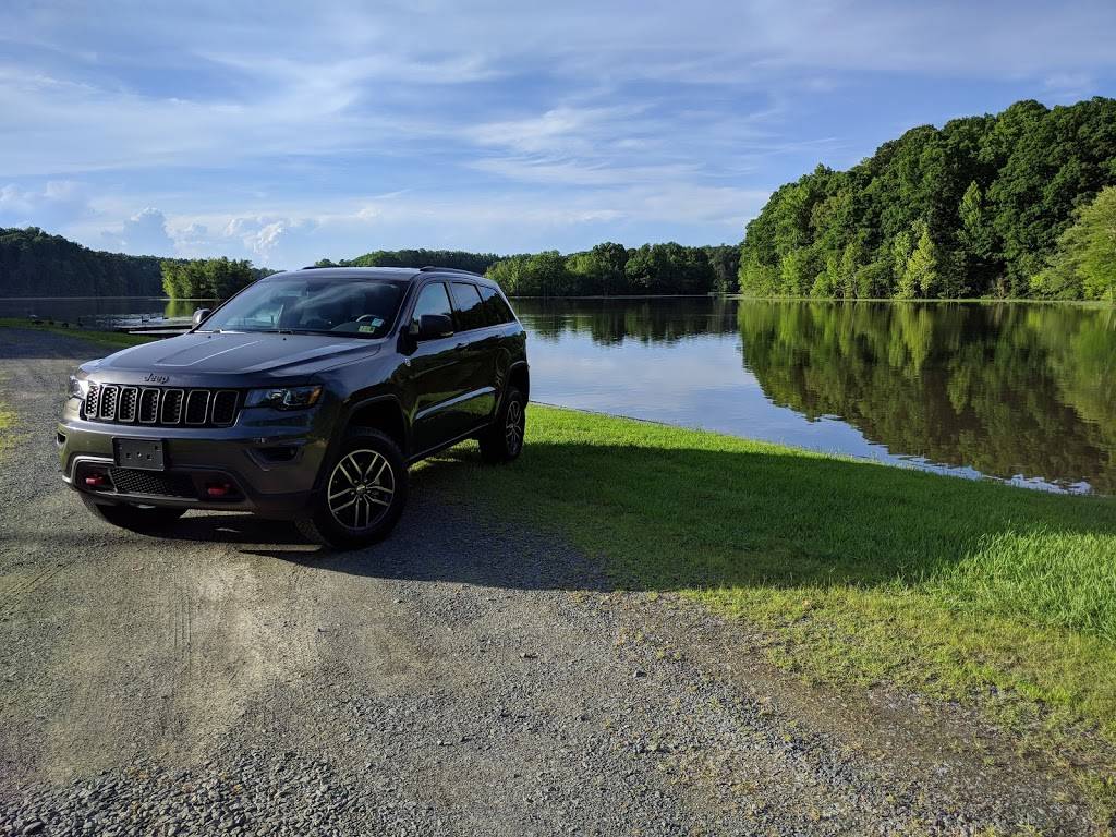 Lake Holt Lakeside Grill | restaurant | 1200 Lake Holt Road, Butner, NC 27509, USA | 9195753110 OR +1 919-575-3110