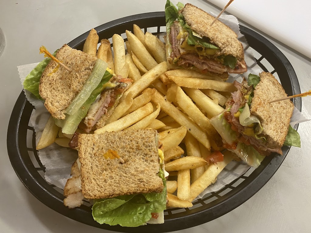 Legacies XXI | restaurant | 1951 Water St, Port Huron Charter Township, MI 48060, USA | 8109821531 OR +1 810-982-1531