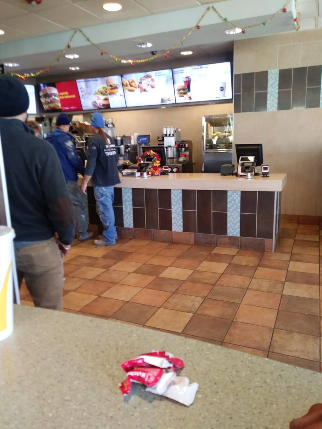 McDonalds | cafe | 10400 Belle Creek Blvd, Commerce City, CO 80640, USA | 3032893207 OR +1 303-289-3207