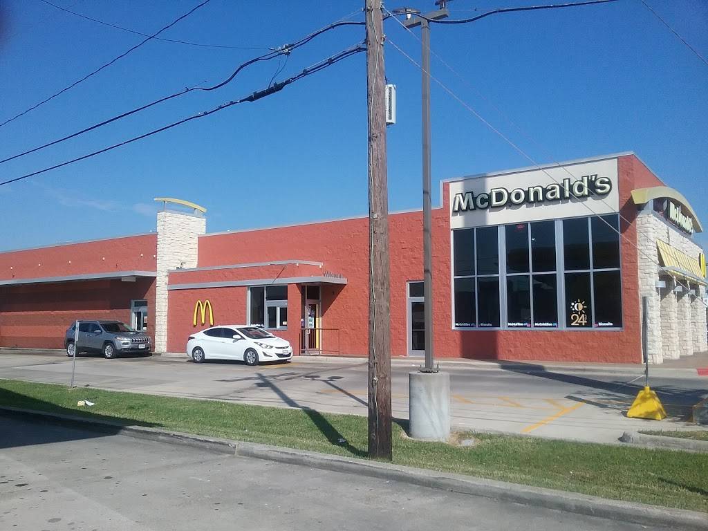 McDonalds | cafe | 3728, Nederland, TX 77627, USA | 4097274661 OR +1 409-727-4661