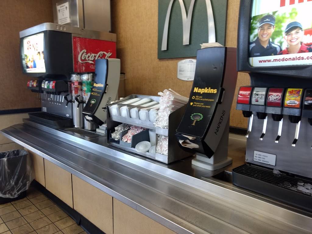 McDonalds | cafe | 1810 E Conner St, Noblesville, IN 46060, USA | 3177740493 OR +1 317-774-0493