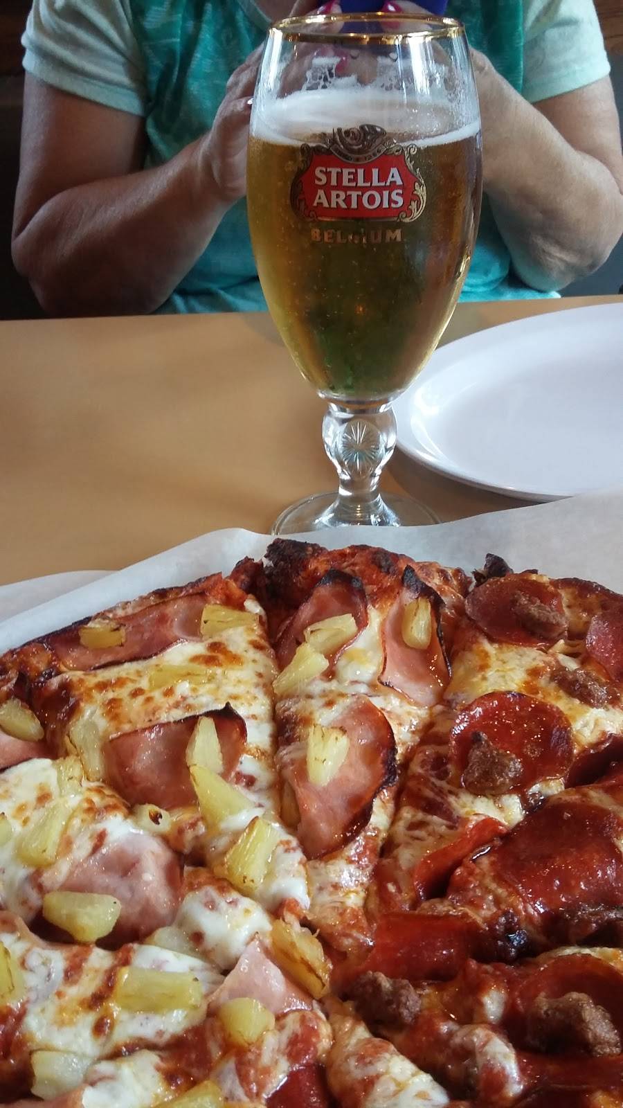 Road House Pizza | restaurant | 565 Forest Shade Rd, Crestline, CA 92325, USA | 9093385040 OR +1 909-338-5040