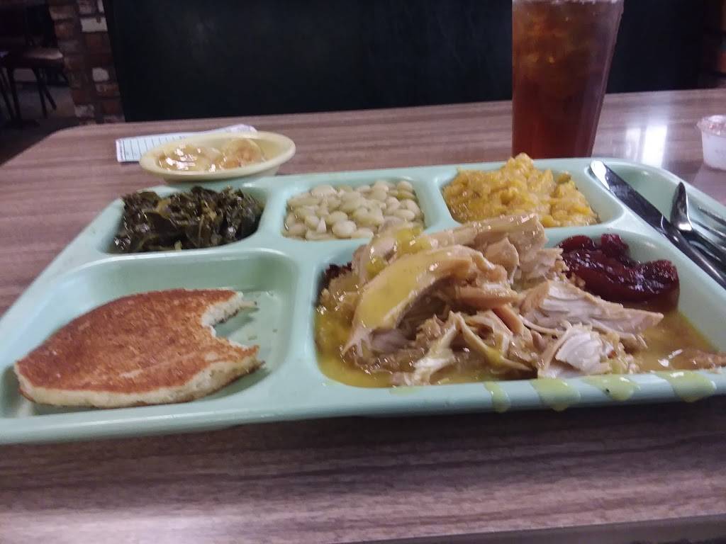 Royal Cafe | restaurant | 600 11th St, Columbus, GA 31901, USA | 7063229149 OR +1 706-322-9149