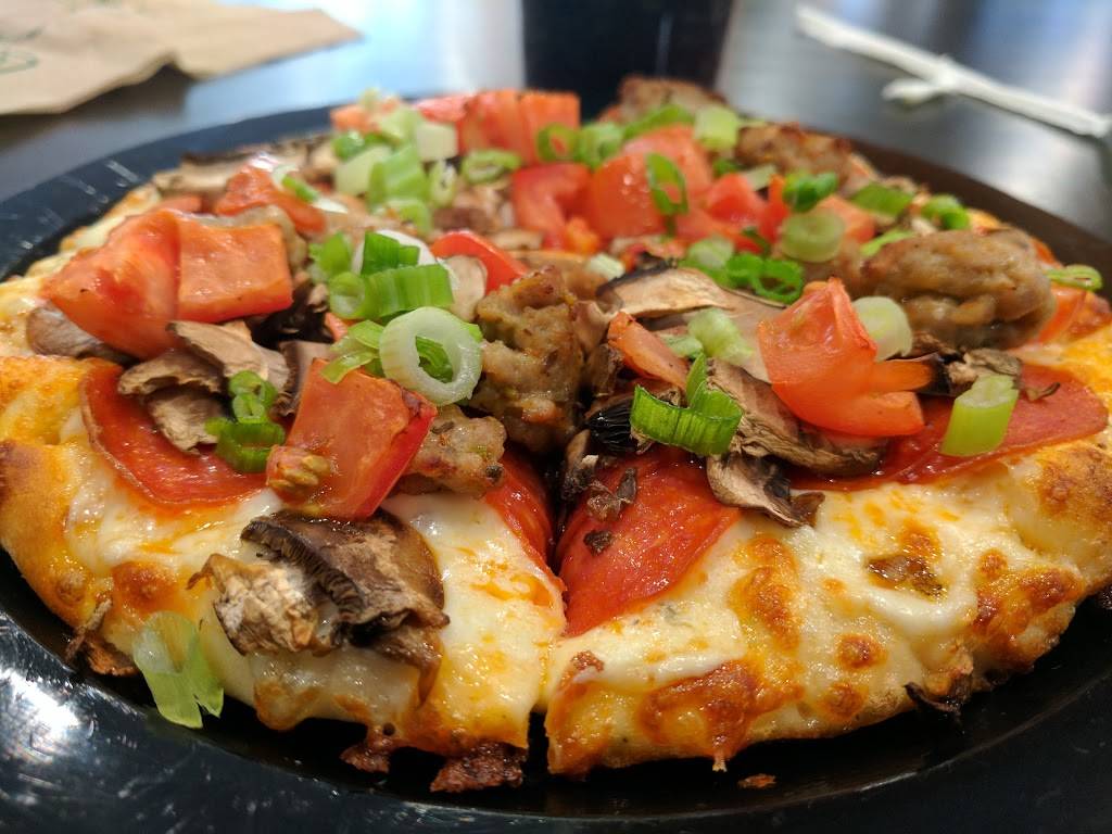 Round Table Pizza | meal delivery | 361 Rheem Blvd, Moraga, CA 94556, USA | 9253761411 OR +1 925-376-1411