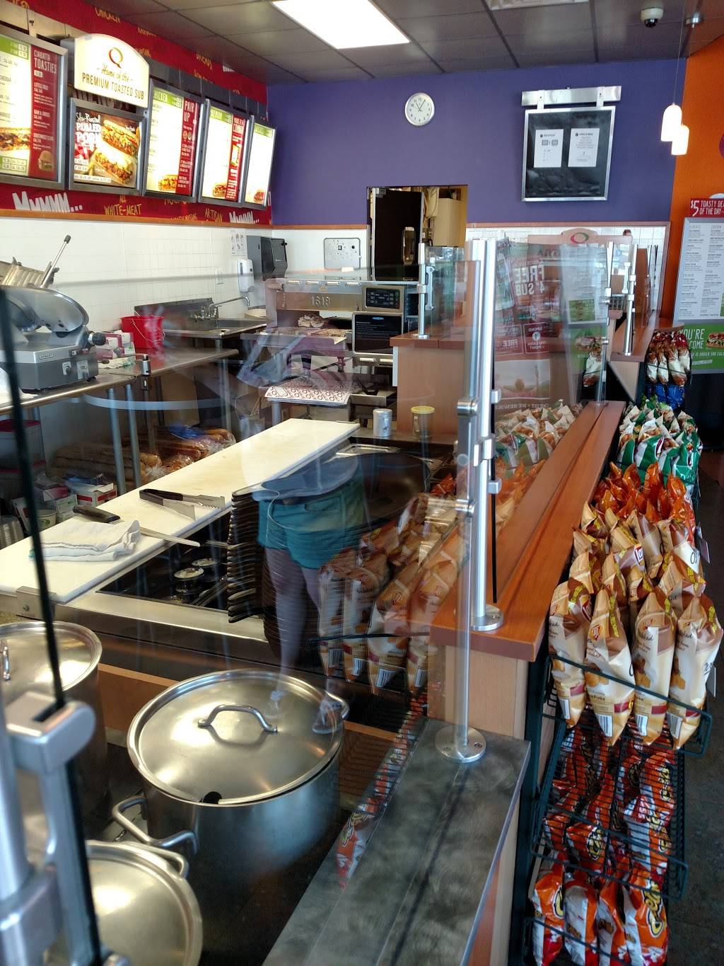 Quiznos | restaurant | 4212 Charlestown Rd Ste 1, New Albany, IN 47150, USA | 8129817849 OR +1 812-981-7849