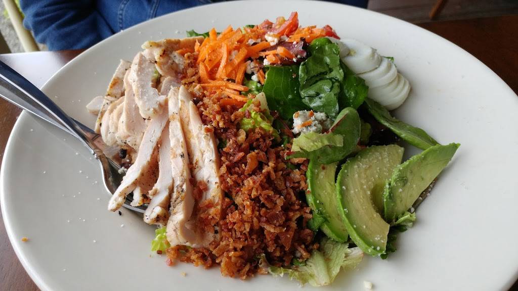 Snug Harbor | restaurant | 9068A Snug Harbor Dr, Hammondsport, NY 14840, USA | 6078687684 OR +1 607-868-7684