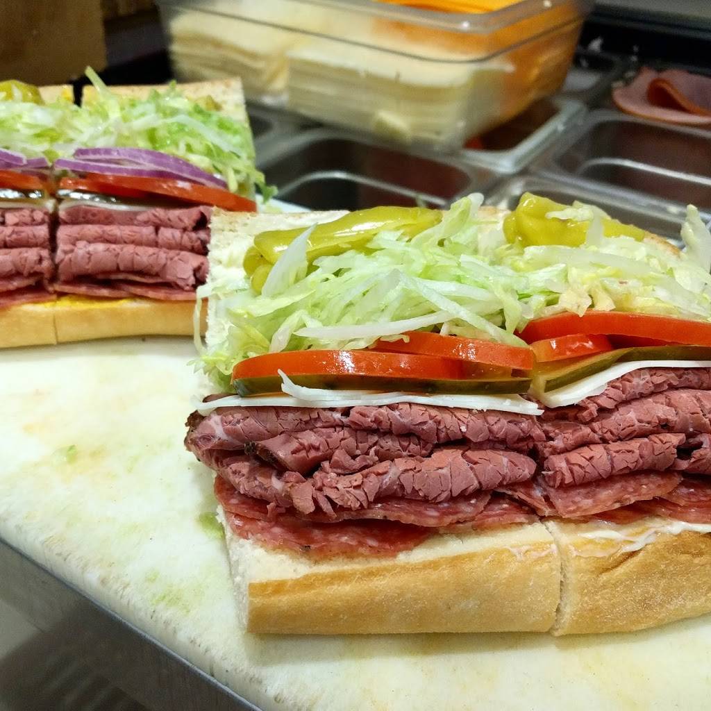 Beach Hut Deli Huntington Beach | restaurant | 19025 Beach Blvd, Huntington Beach, CA 92648, USA | 7148417609 OR +1 714-841-7609