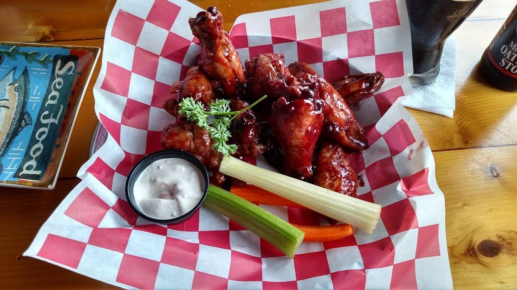 Cooks Lobster & Ale House | restaurant | 68 Garrison Cove Rd, Bailey Island, ME 04003, USA | 2078332818 OR +1 207-833-2818