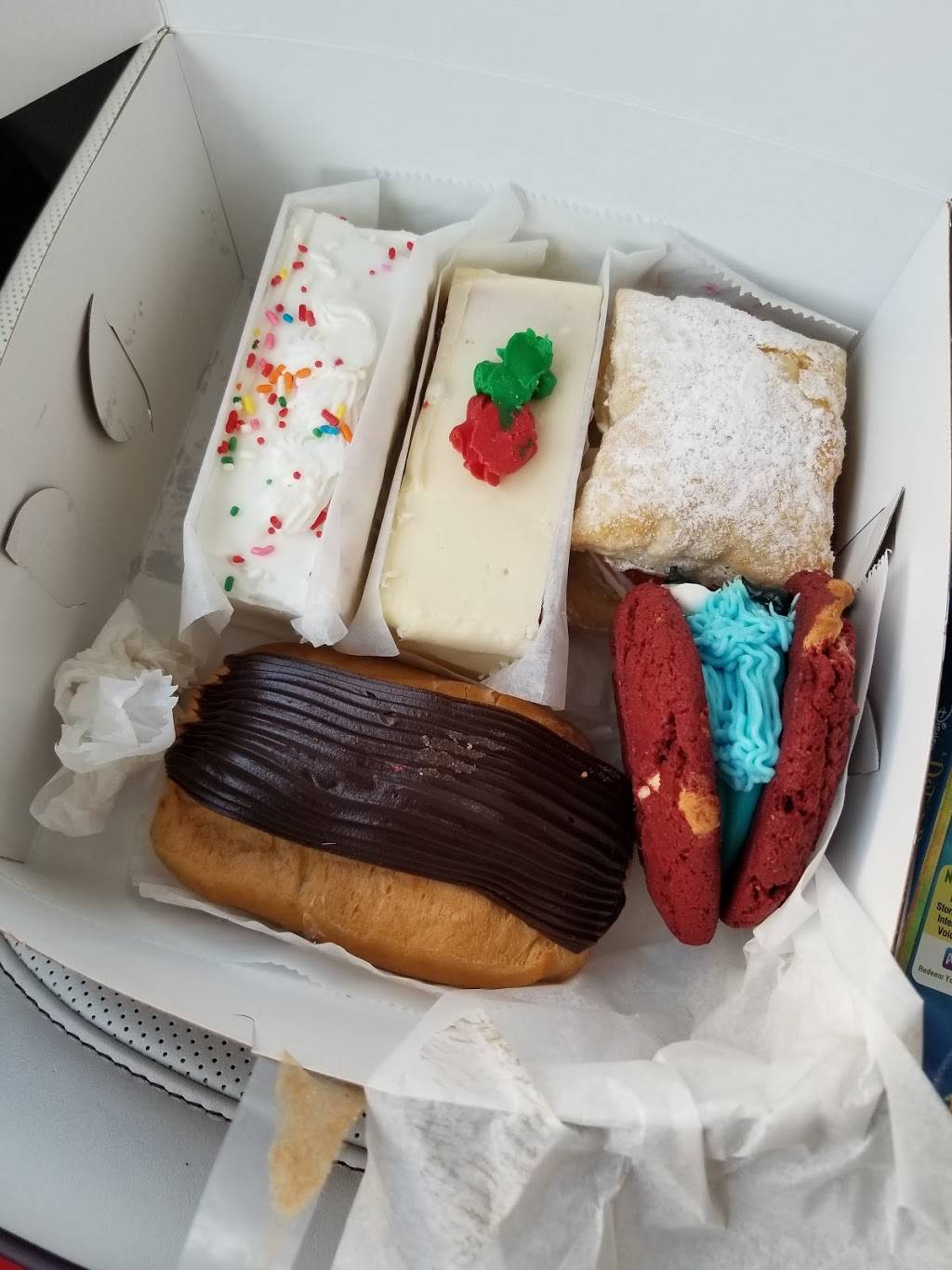 Clayton Bakery & Cafe | bakery | 8970 US-70 BUS #200, Clayton, NC 27520, USA | 9195505300 OR +1 919-550-5300