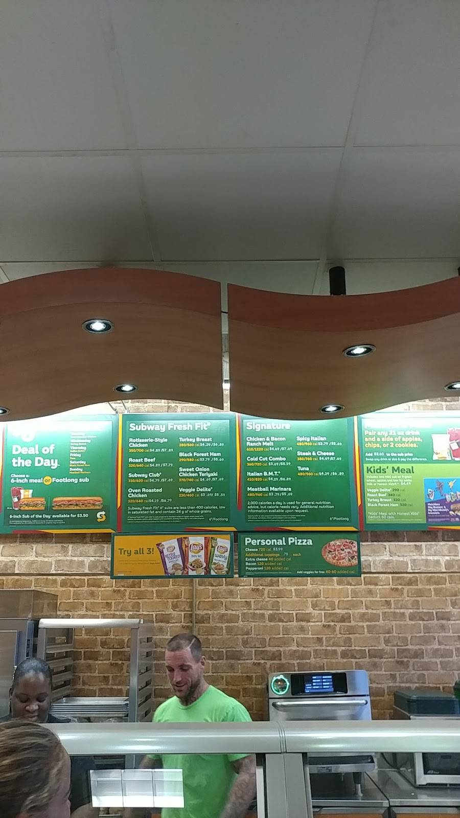 Subway | restaurant | 53 Market Street Rd, Zion Crossroads, VA 22942, USA | 5408327070 OR +1 540-832-7070