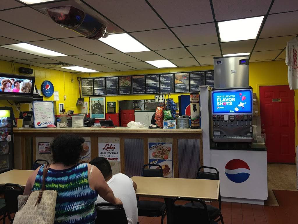 Lukes | restaurant | 2 L W Besinger Dr, Carpentersville, IL 60110, USA | 8478361889 OR +1 847-836-1889