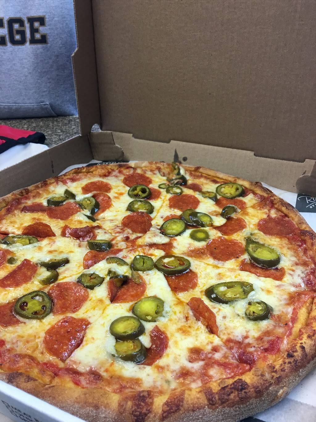 Roccos NY Pizza & Subs | restaurant | 62 Plaza St NE # E, Leesburg, VA 20176, USA | 7034438500 OR +1 703-443-8500