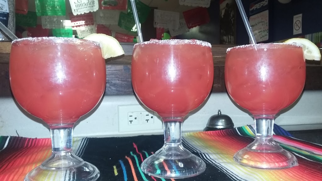 Мексикански ресторант "Веракрусците" | restaurant | 208 1st St, Hiawatha, KS 66434, USA | 7857403535 OR +1 785-740-3535