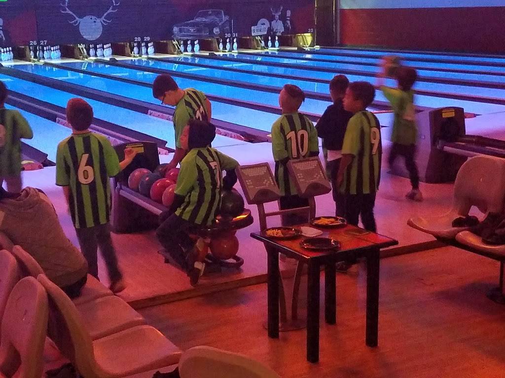 Bowlero Lancaster | restaurant | 43233 Sierra Hwy, Lancaster, CA 93534, USA | 6619482651 OR +1 661-948-2651