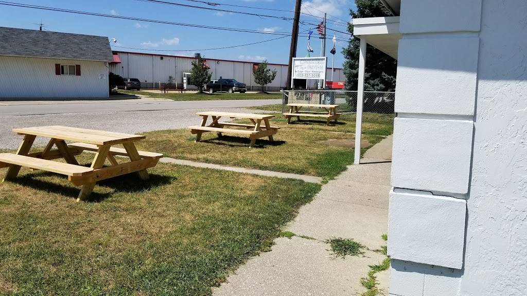 Cruisers Drive In | restaurant | 706 N Fayette St, Fayette, OH 43521, USA | 4192373088 OR +1 419-237-3088