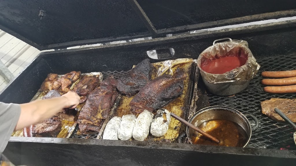 Southside BBQ | restaurant | 16032 TX-16, Cherokee, TX 76832, USA | 3256224444 OR +1 325-622-4444