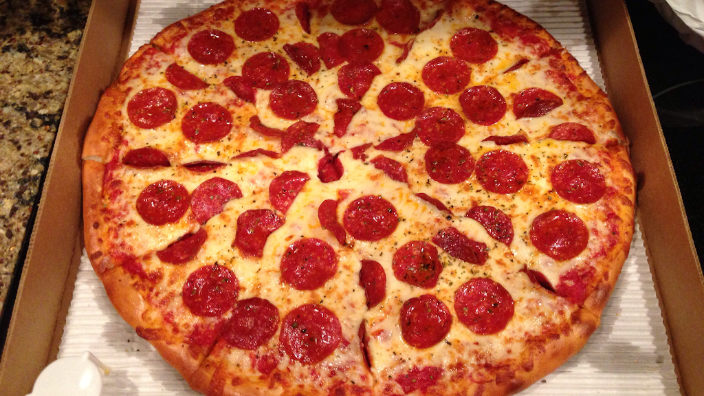 Bella Luna Pizza | restaurant | 361 Liberty St, Meriden, CT 06450, USA | 2032381380 OR +1 203-238-1380
