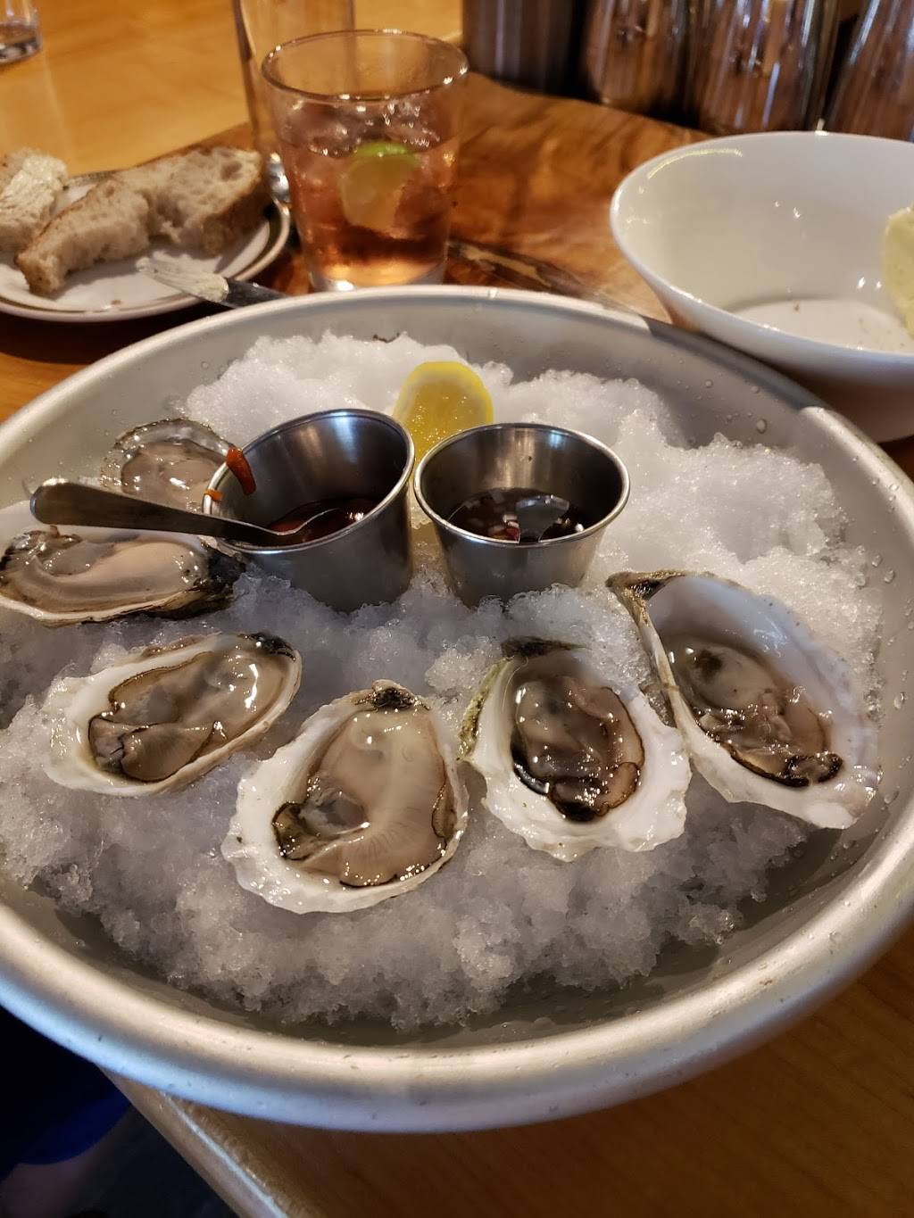 deadhorse hill | cafe | 281 Main St, Worcester, MA 01608, USA | 7744207107 OR +1 774-420-7107