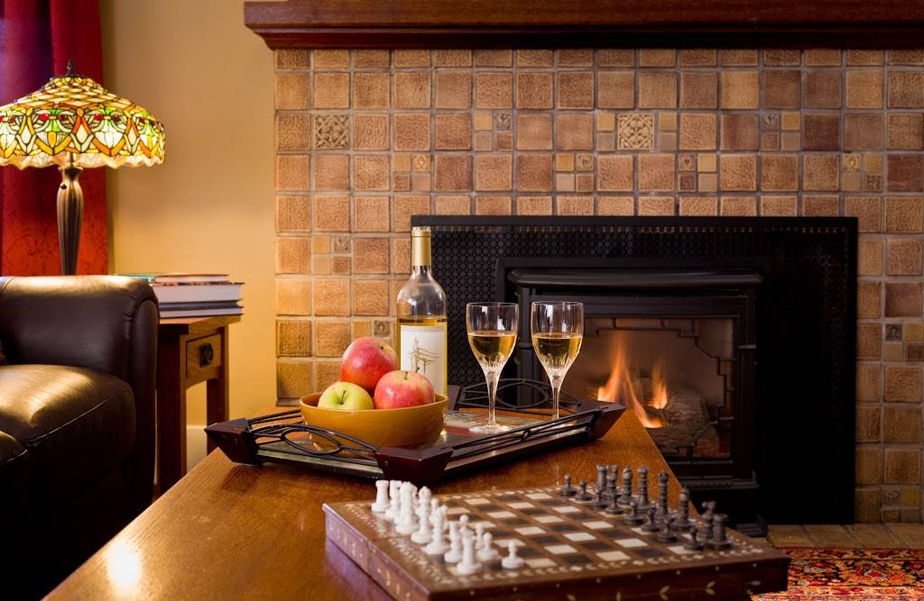 Greenlake Guest House | restaurant | 7630 East Green Lake Dr N, Seattle, WA 98103, USA | 2067298700 OR +1 206-729-8700