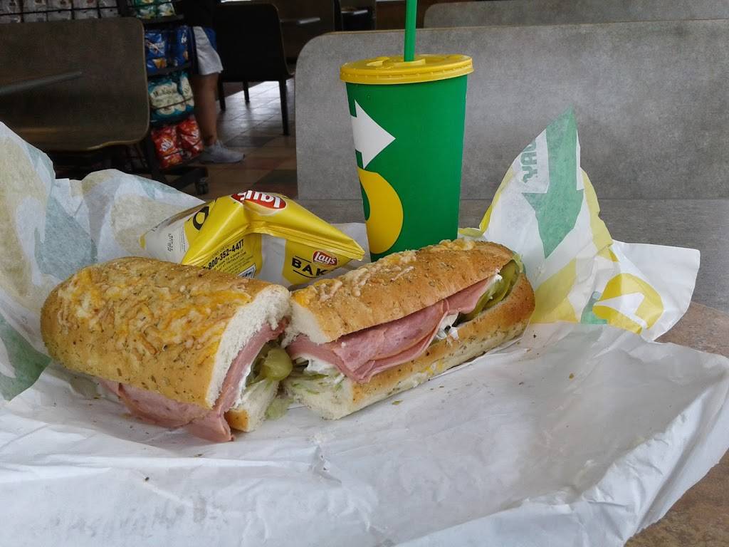 Subway | restaurant | 55 S Water St, Platteville, WI 53818, USA | 6083485050 OR +1 608-348-5050