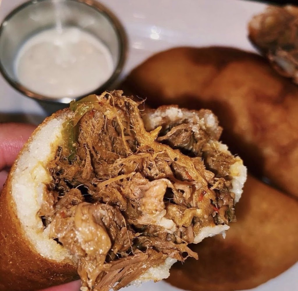 Arepas Miami 2Go | restaurant | 9674 NW 10th Ave lot g734, Miami, FL 33150, USA | 7865062972 OR +1 786-506-2972