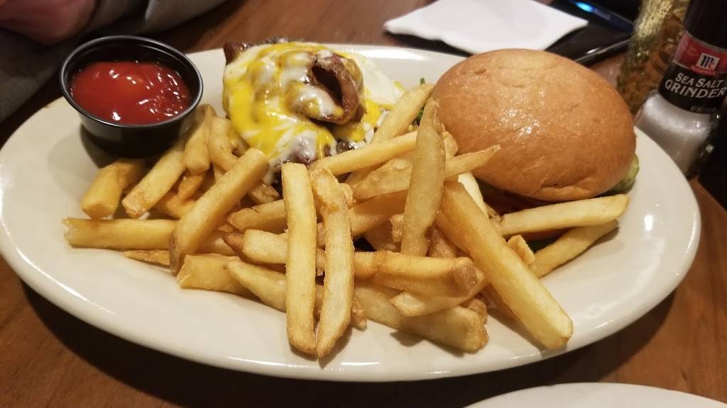 Fort Mitchell Public House | restaurant | 2053 Dixie Hwy, Fort Mitchell, KY 41011, USA | 8593310867 OR +1 859-331-0867