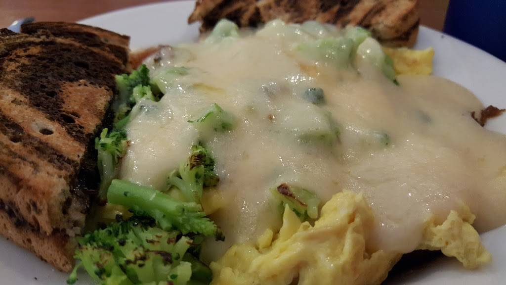 The North Star Family Restaurant | restaurant | 114 Church St, Alexandria Bay, NY 13607, USA | 3154825825 OR +1 315-482-5825