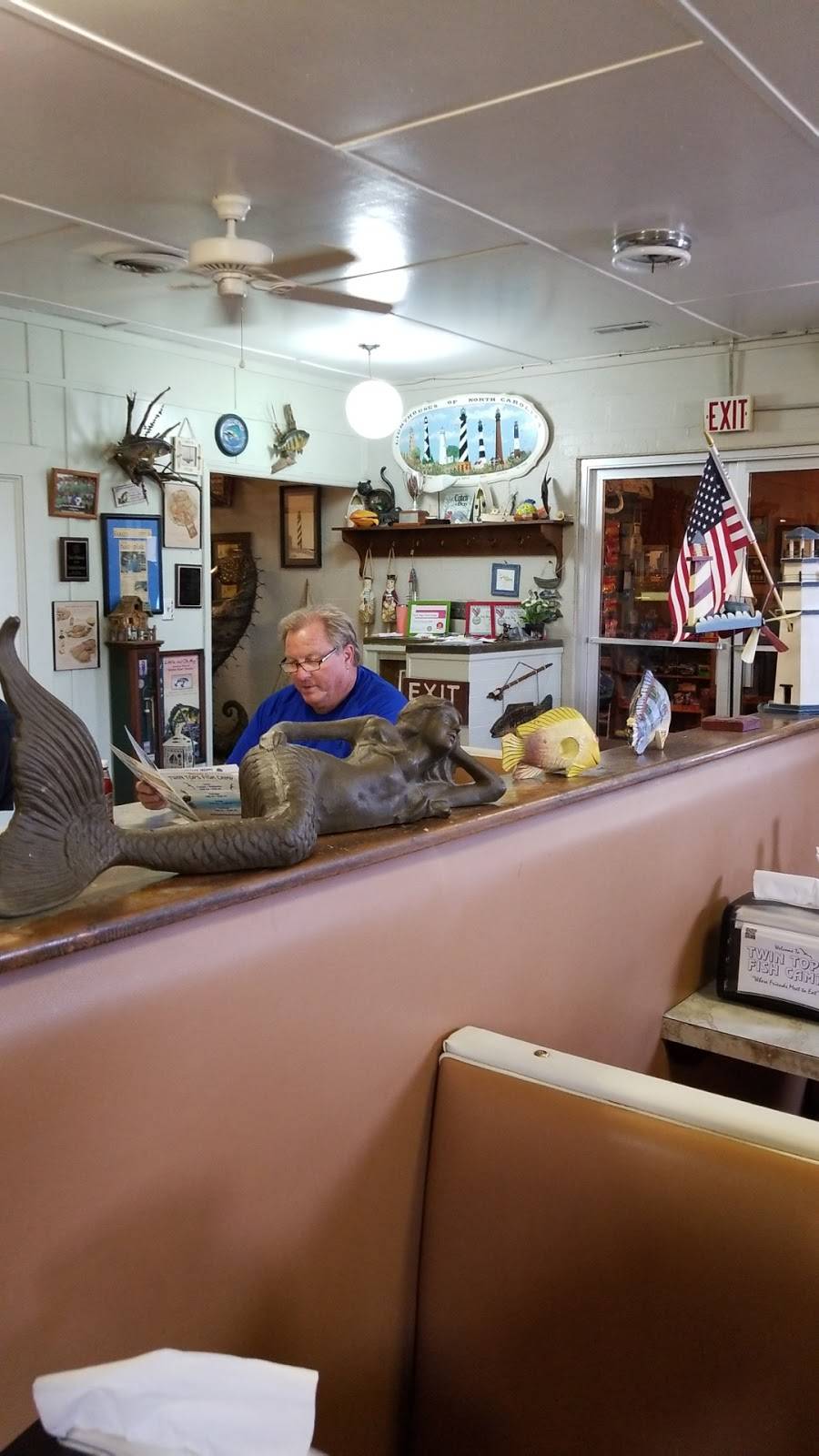 Twin Tops Fish Camp | restaurant | 4574 S New Hope Rd, Gastonia, NC 28056, USA | 7048252490 OR +1 704-825-2490