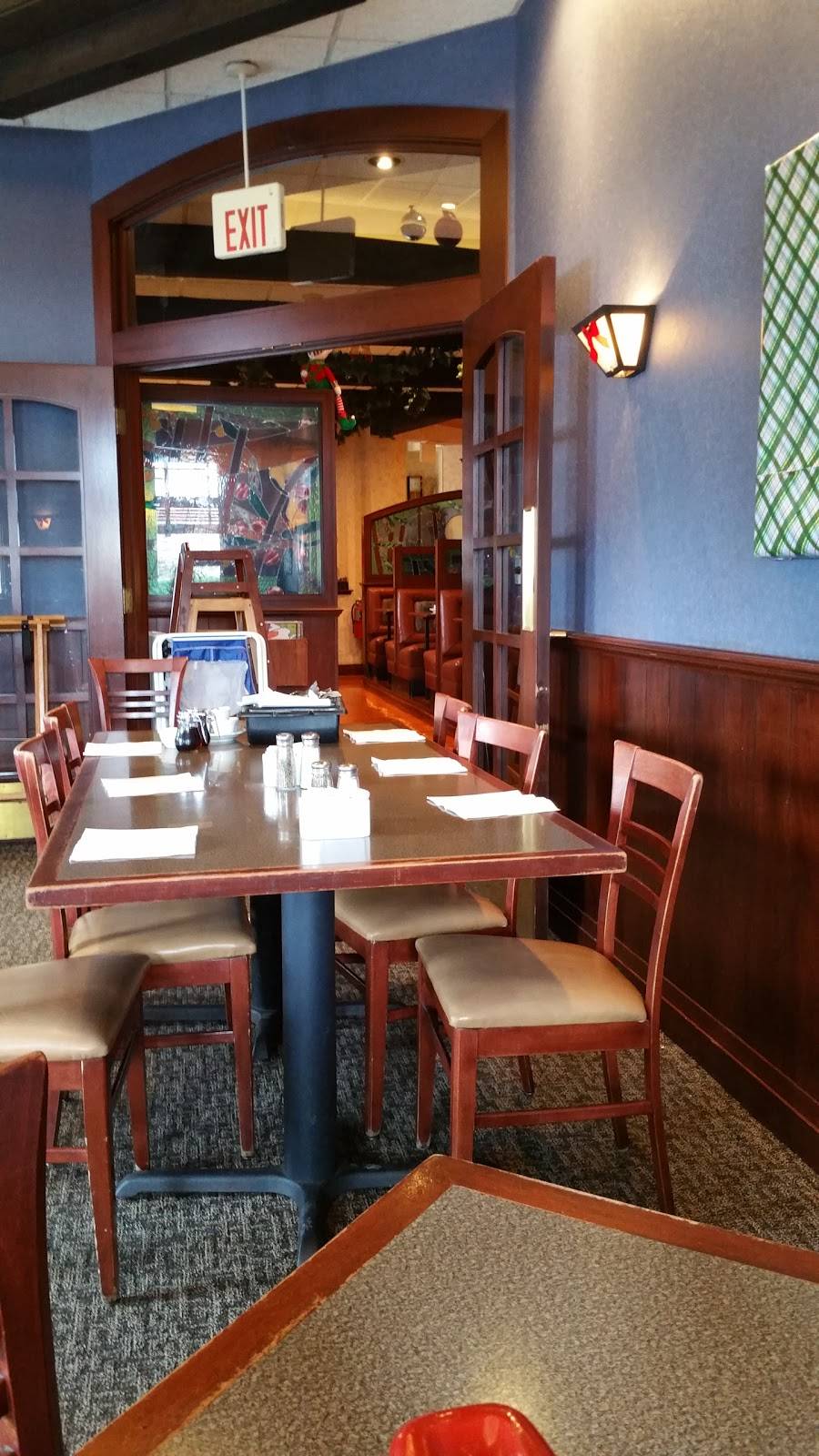 Richard Walkers Pancake House | restaurant | 5680 Northwest Hwy, Crystal Lake, IL 60014, USA | 8154799000 OR +1 815-479-9000