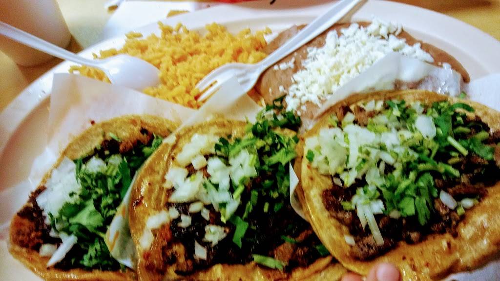 Taqueria Los Comales | restaurant | 6035 S Pulaski Rd, Chicago, IL 60629, USA | 7738381977 OR +1 773-838-1977