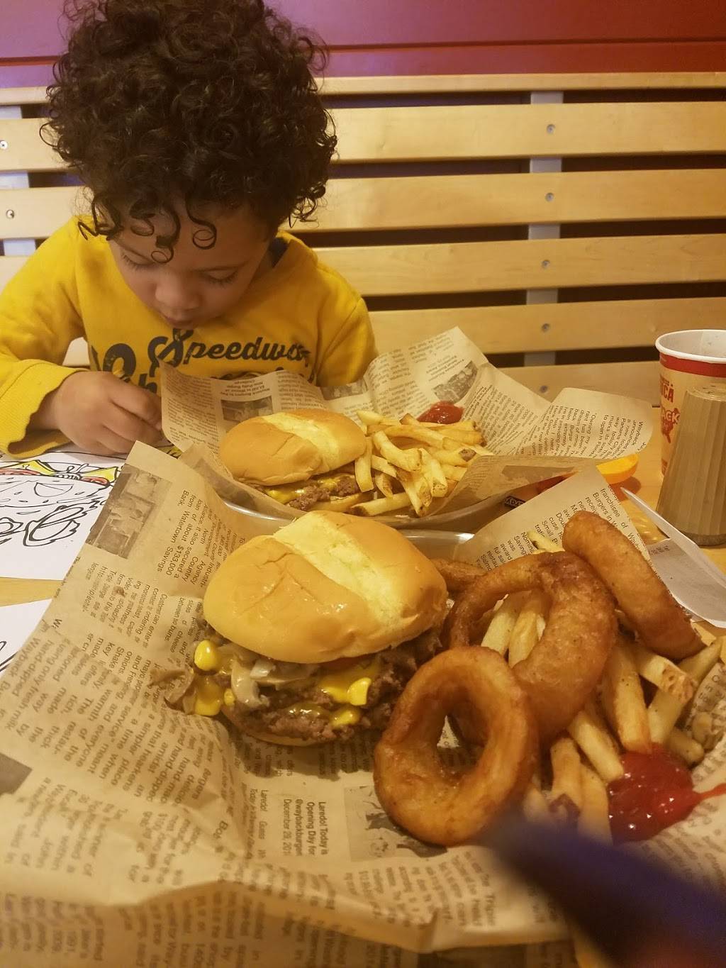 Wayback Burgers | restaurant | 1964 Jericho Turnpike, East Northport, NY 11731, USA | 6318645555 OR +1 631-864-5555