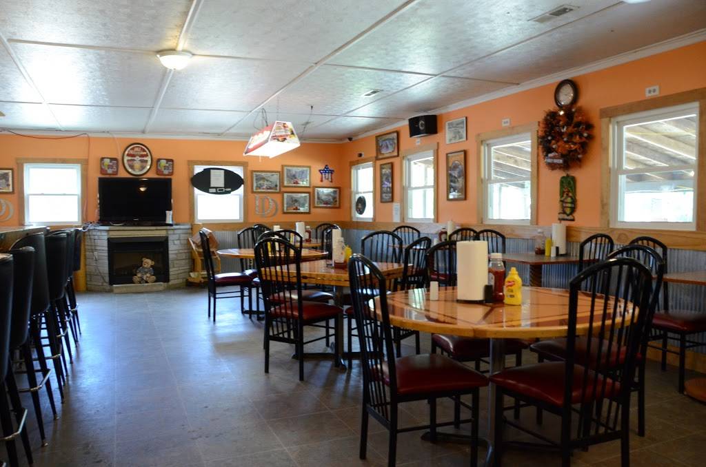 Durango Depot | restaurant | 736 Burtons Furnace Rd, Durango, IA 52039, USA | 5635522291 OR +1 563-552-2291