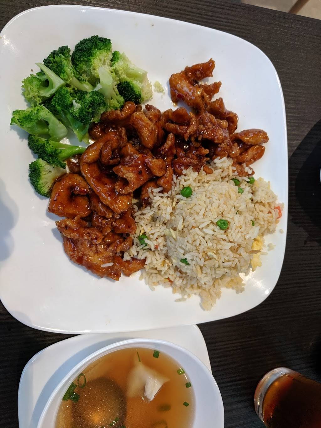 Borgfeld Bistro | restaurant | 856 E Borgfeld Dr, San Antonio, TX 78260, USA | 8307144818 OR +1 830-714-4818