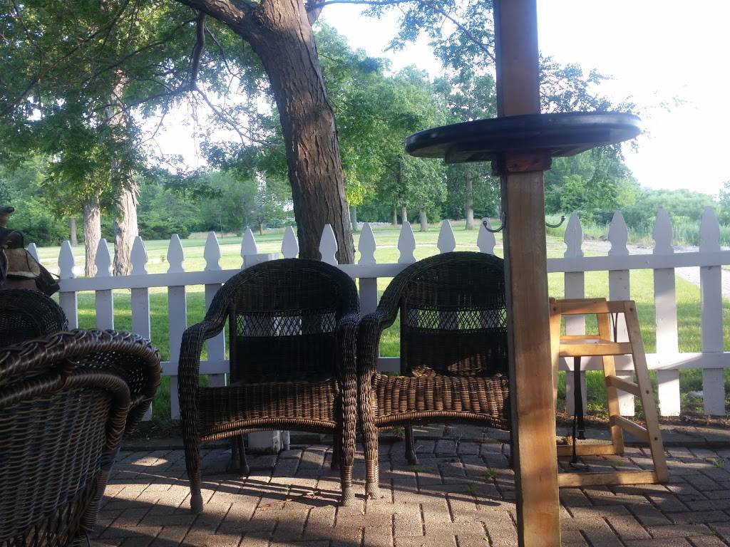 Boblo Island Beach House Restaurant | restaurant | Amherstburg, ON N9V 4B2, Canada | 5199973099 OR +1 519-997-3099