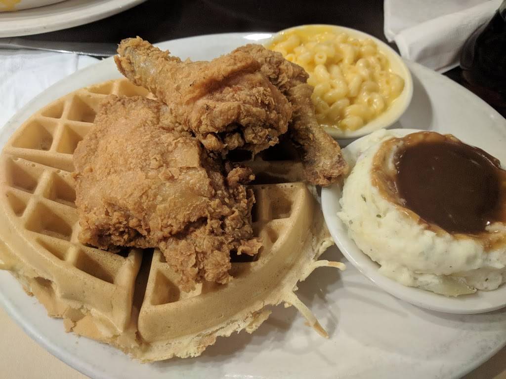 Hersheys Restaurant | restaurant | 17030 Oakmont Ave, Gaithersburg, MD 20877, USA | 3019489893 OR +1 301-948-9893