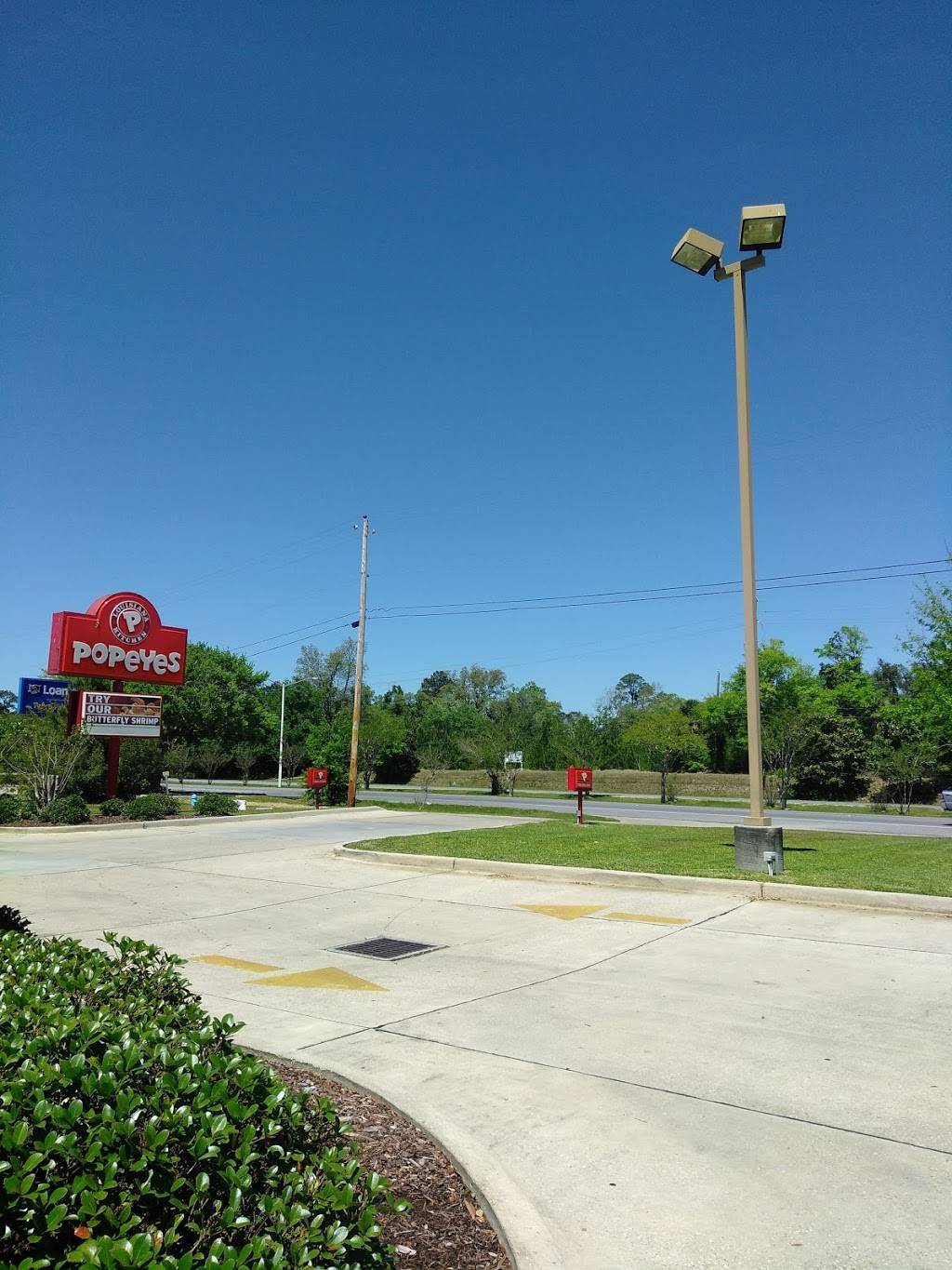 Popeyes Louisiana Kitchen | restaurant | 2408 Bienville Blvd, Ocean Springs, MS 39564, USA | 2288184900 OR +1 228-818-4900