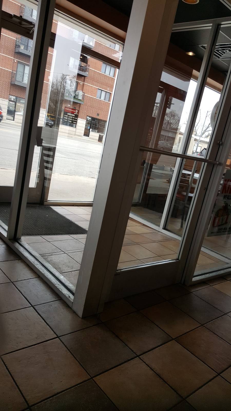 KFC | restaurant | 1609 Westbank Expy, Harvey, LA 70058, USA | 5043678911 OR +1 504-367-8911