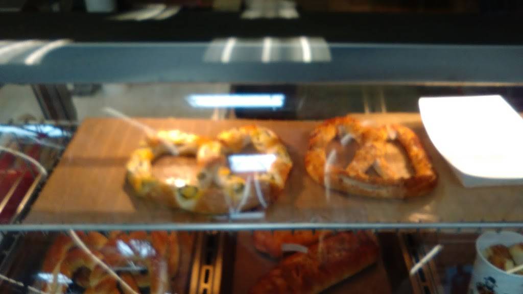 Bens Soft Pretzels | meal takeaway | 1208 E Brandon Blvd, Brandon, FL 33510, USA | 8136617691 OR +1 813-661-7691