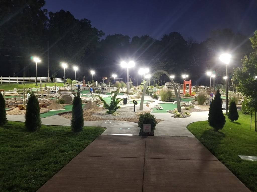 Getaway Golf | meal takeaway | 3833 E State Hwy D, Springfield, MO 65809, USA | 4178814653 OR +1 417-881-4653