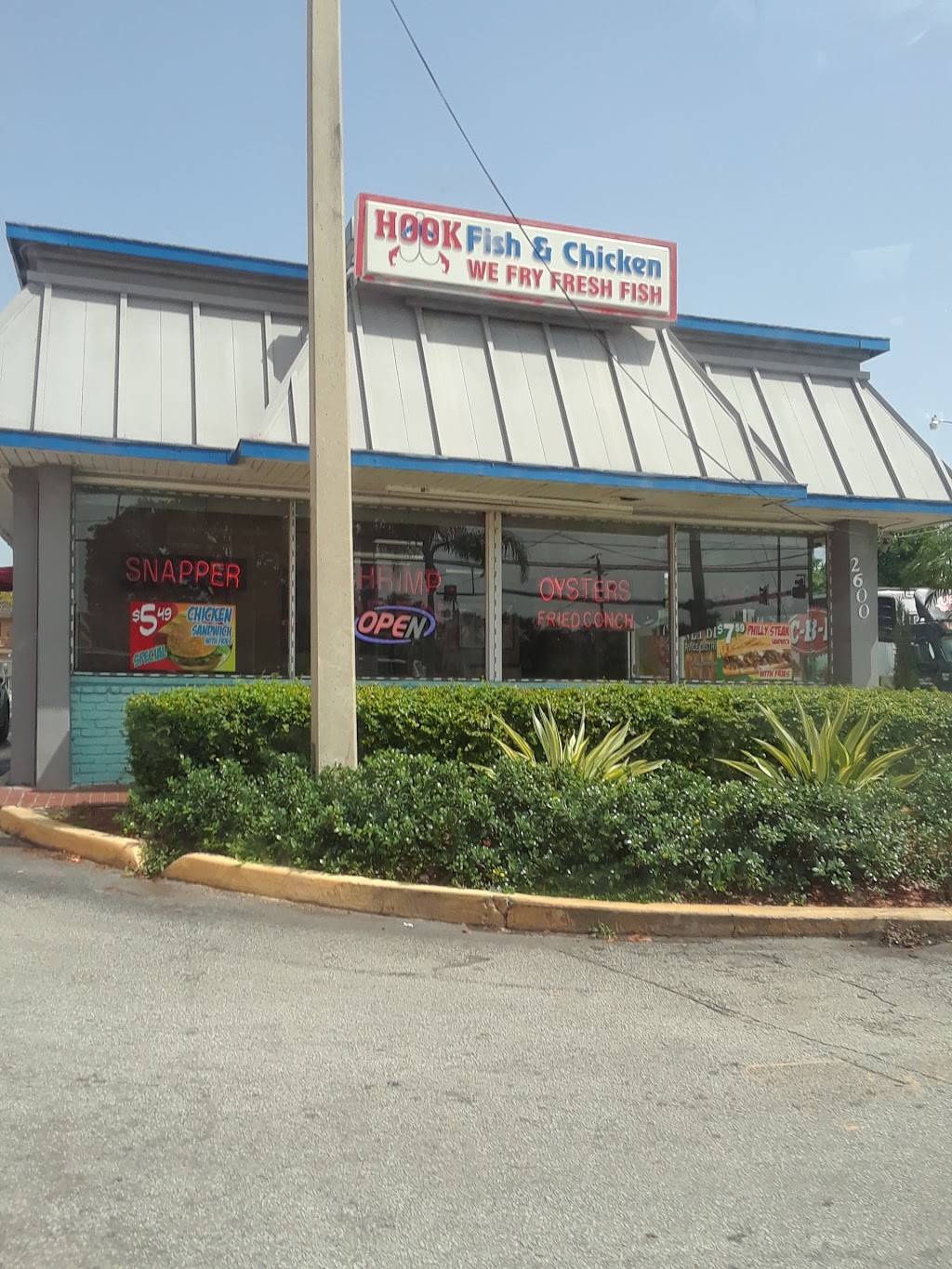 Hook Fish and Chicken | restaurant | 2600 FL-7, Lauderhill, FL 33313, USA | 9545350595 OR +1 954-535-0595