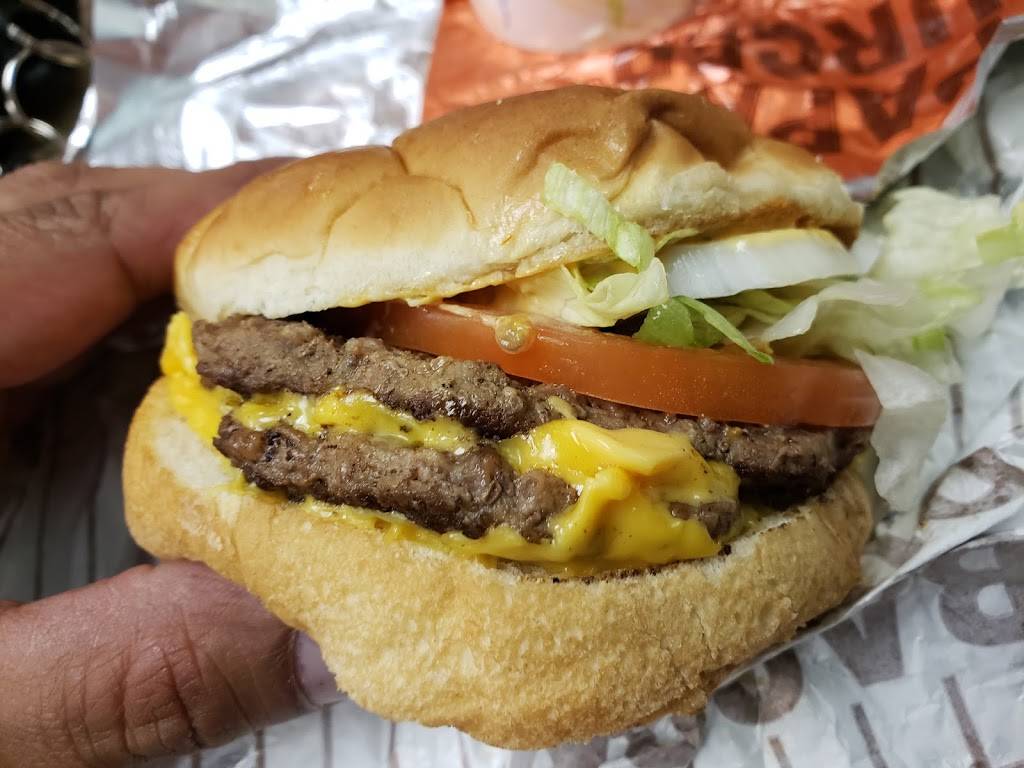 A&W Restaurant | restaurant | 1930 Mentone Blvd, Mentone, CA 92359, USA | 9097941428 OR +1 909-794-1428