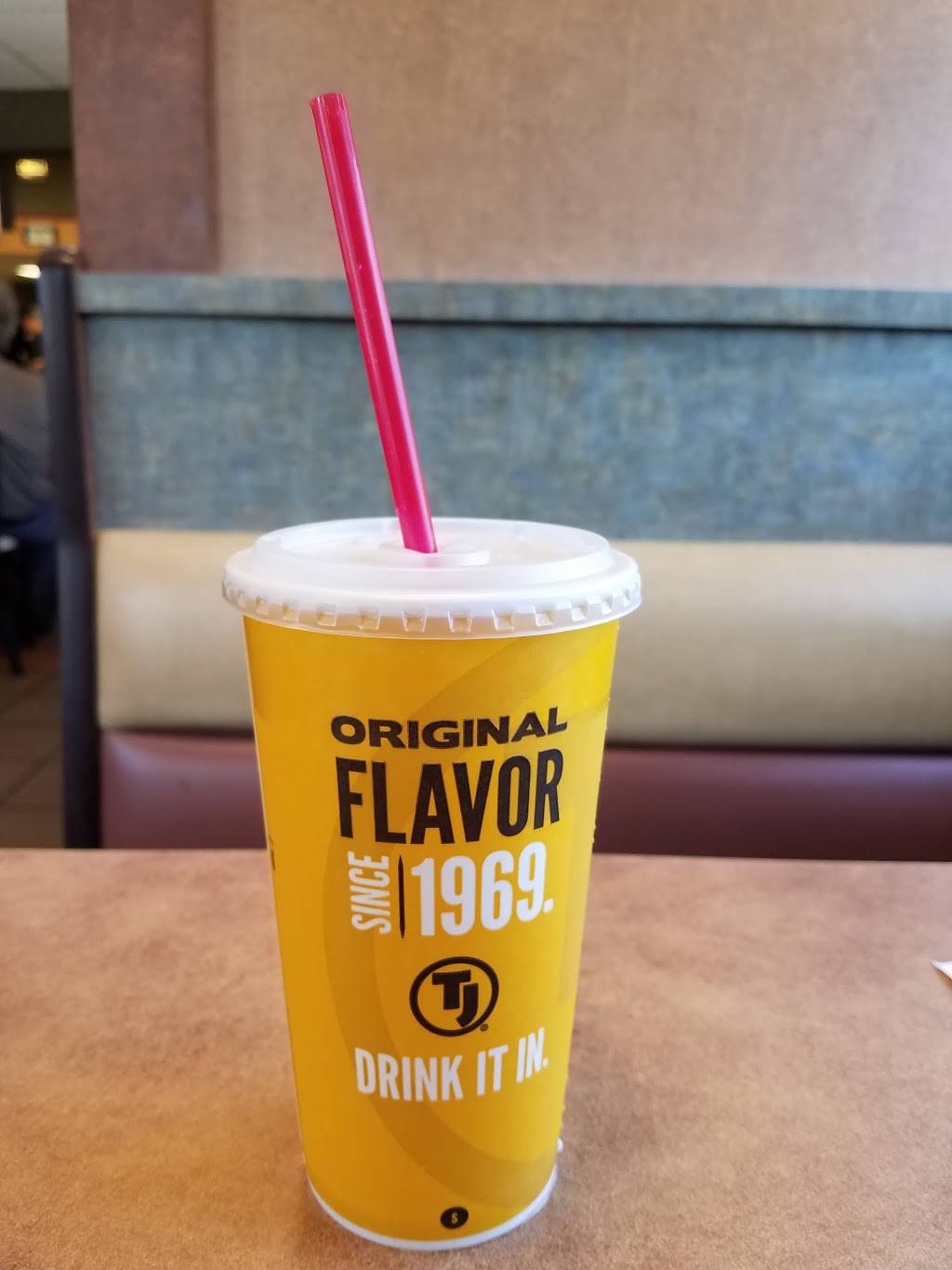 Taco Johns | restaurant | 6305 Monona Dr, Monona, WI 53716, USA | 6082214622 OR +1 608-221-4622