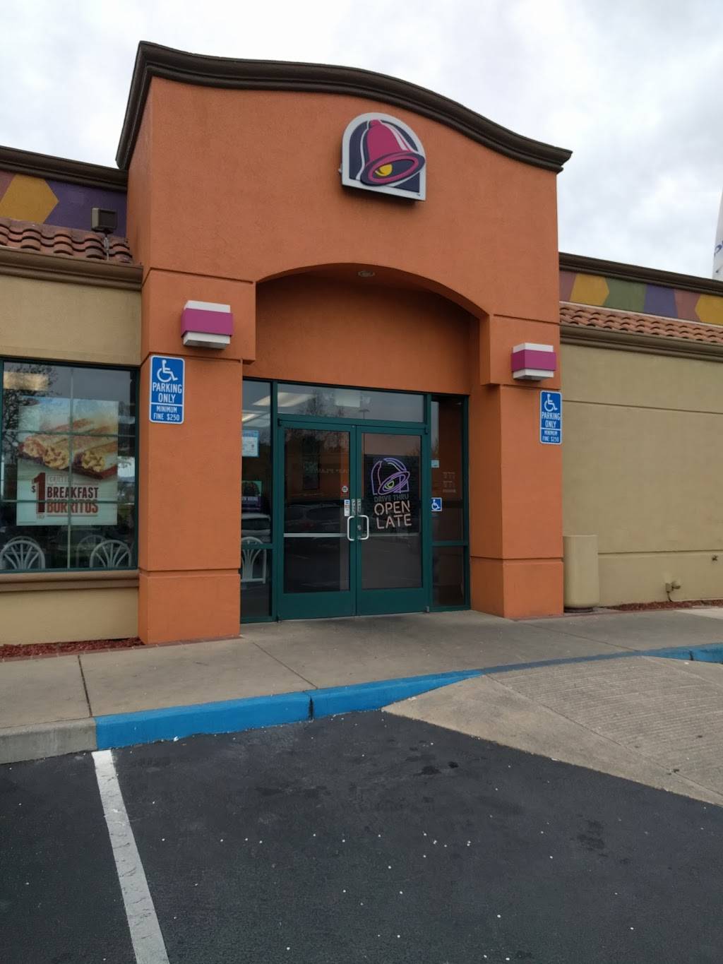 Taco Bell | meal takeaway | 6030 Johnson Dr, Pleasanton, CA 94588, USA | 9254161414 OR +1 925-416-1414