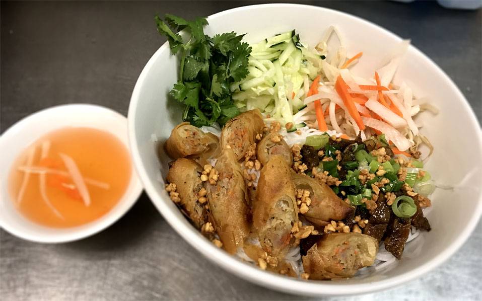 Saigon Flavor | restaurant | 18745 S I19 Frontage Rd A121, Green Valley, AZ 85614, USA | 5206482122 OR +1 520-648-2122